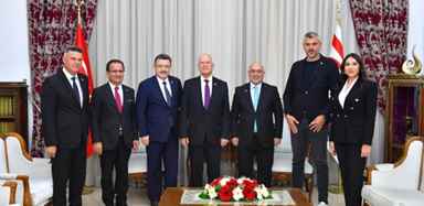 AHMET METİN GENÇ KKTC MECLİS BAŞKANI ZORLU TÖRE’Yİ ZİYARET ETTİ