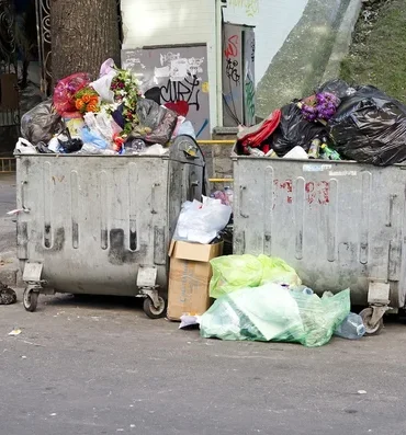depositphotos_13182903-stock-photo-garbage-cans