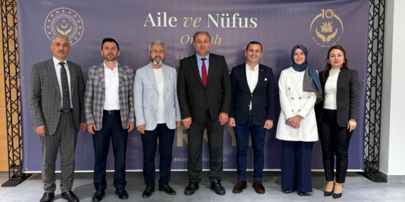 KADEM Vakfı ‘nın Düzenlediği Programa Yoğun İlgi 
